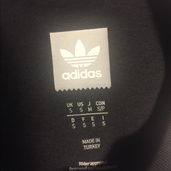 Adidas t-shirt - Picture 2 of 3